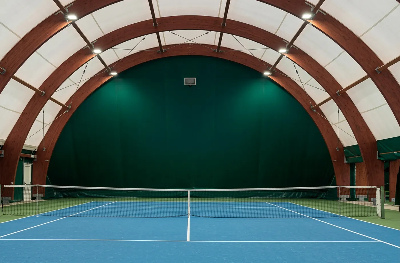 Tennis al coperto, finalmente.